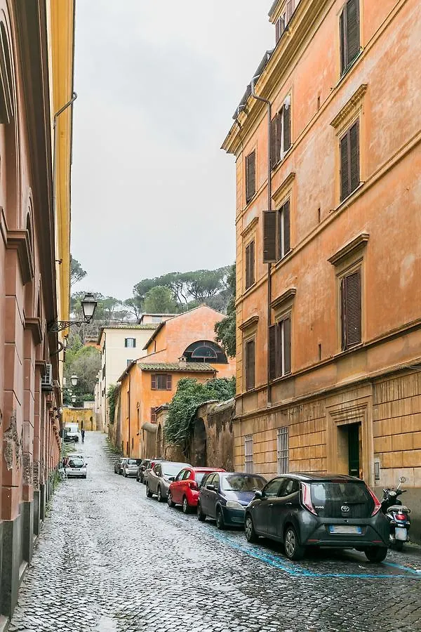 Trastevere - Mantellate Home-Ospedale Bambin Gesu Rome Italy